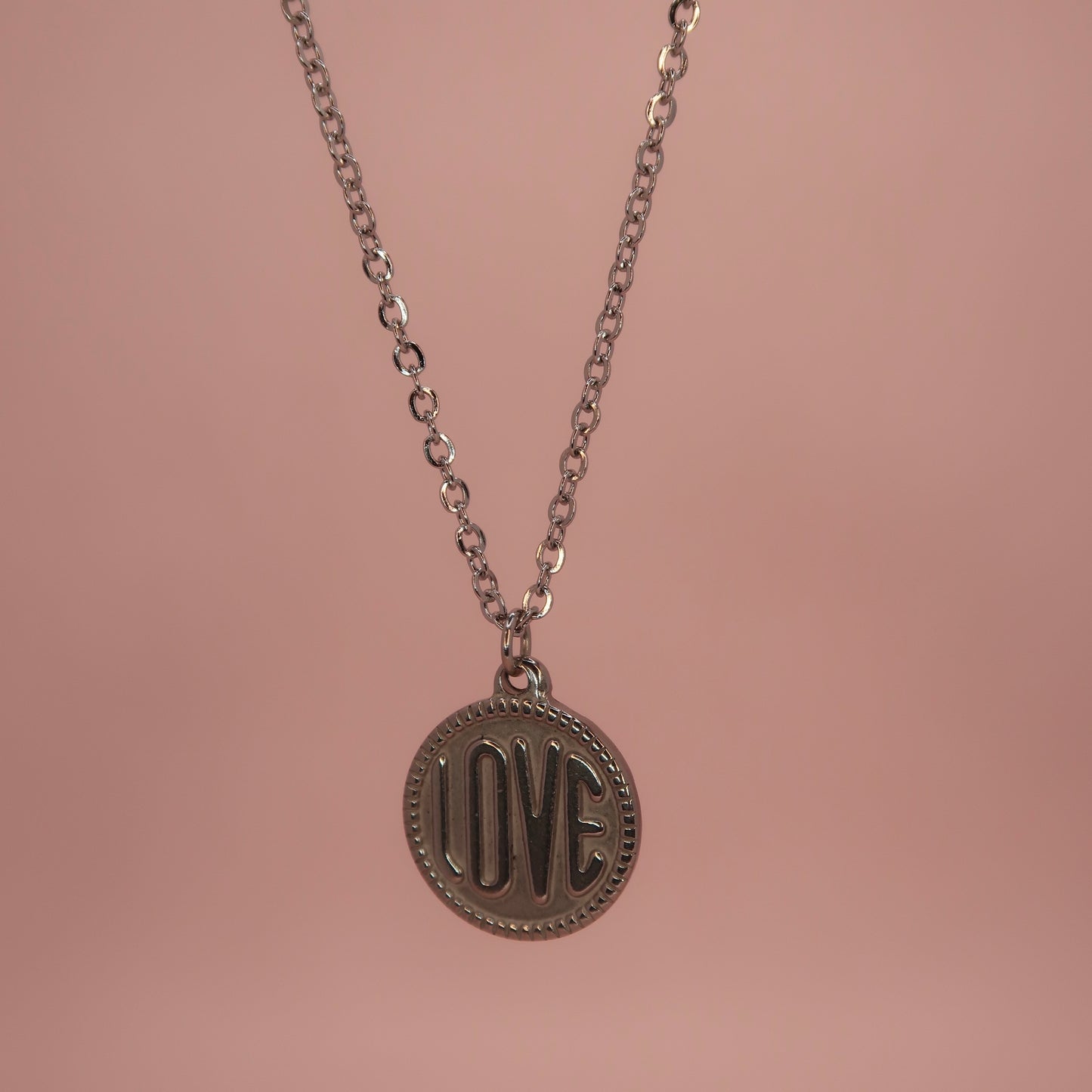 Collier Love