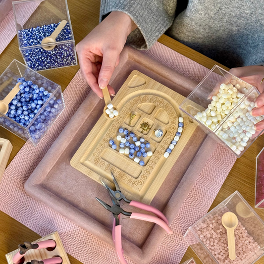 Ateliers créatifs - Colliers/bracelets perles